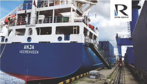 picture of vessel Anja being loaded with containers
